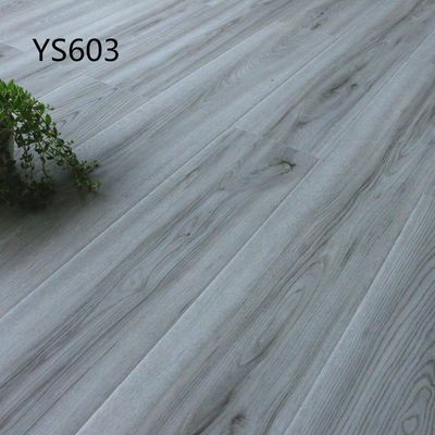 家用环保E1级强化复合木地板12mm木纹耐磨防滑地暖专用木地板