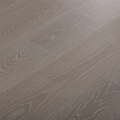 奈高多层实木地板15mm橡木碳化锯齿纹家用地热环保侘寂风出口欧洲